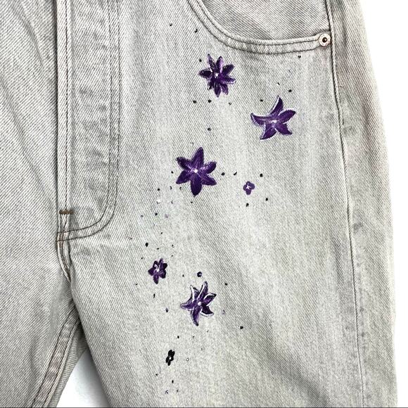 Vintage Levi’s 501 Jeans with Hand Painted Purple Flowers 32 33 - Picture 6 of 9